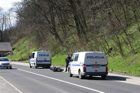 Voznik 25 izsilil prednost motorist hudo poškodovan