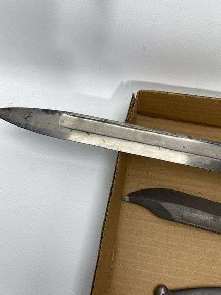 4 Antique Military Bayonets Fighting Knife Dixon S Auction At