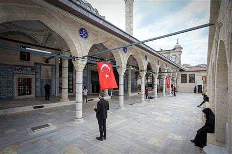 Rüstem Paşa Camisi cuma namazıyla ibadete açıldı AY HaberAY Haber