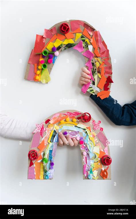 Rainbow craft for kids hi-res stock photography and images - Alamy