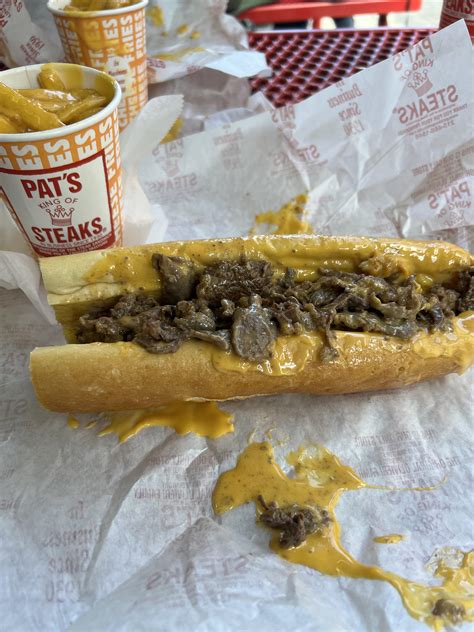 Pats King Of Steaks Rcheesesteak