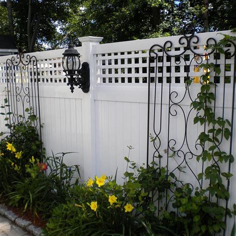 High Security Square Lattice Top Fencing Pvc Privacy Garden Fencing