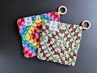 Ravelry Bekkfek S Granny Square Hot Pads