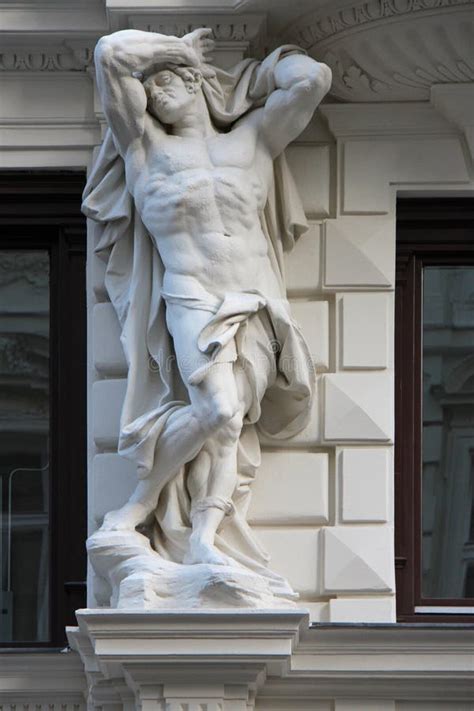 Statua Di Un Uomo Nudo Vienna Austria Immagine Stock Immagine Di