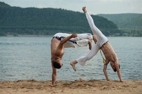 Conheça todos os benefícios da capoeira para a saúde Malhar Bem