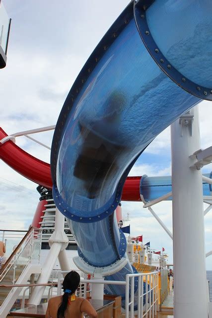 Aquadunk Debuts On Disney Magic Cruise With A Big Splash Bringing High