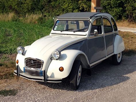 Location CITROËN 2CV Dolly de 1985 pour mariage Vaucluse