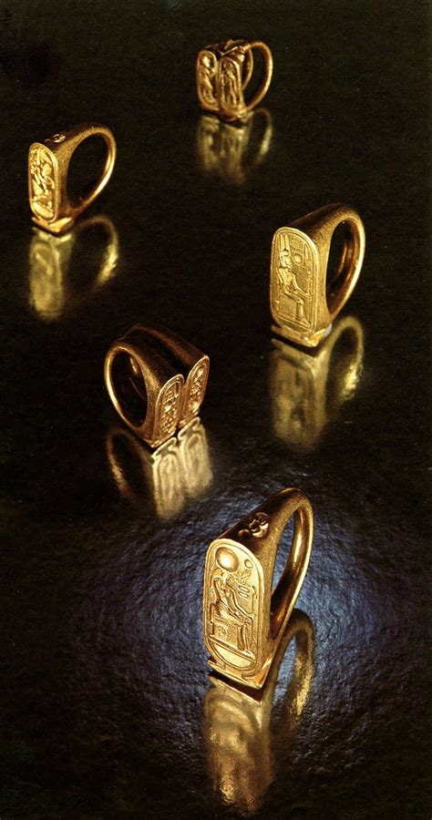 cityzenart: King Tutankhamun's Tomb and Treasures