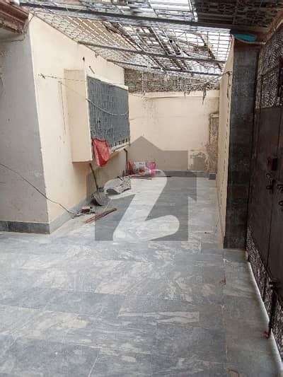 200 SQYARDS GROUND FLOOR PORTION AVAILABLE HAI PECHS BLOCK 2 PECHS