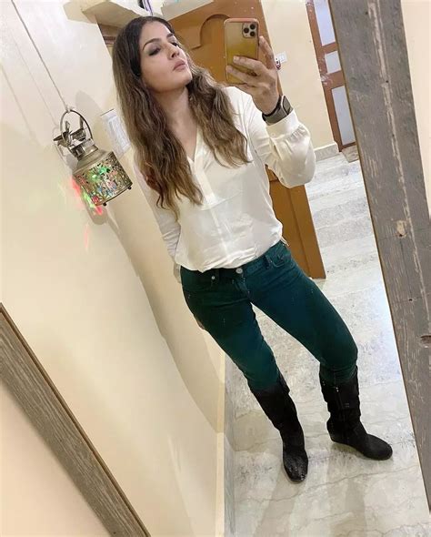 Raveena Tandon Bikini Hot Photos Images