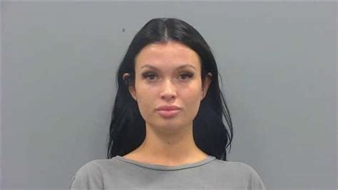 19 Mugshots of Attractive Female Criminals | KLYKER.COM