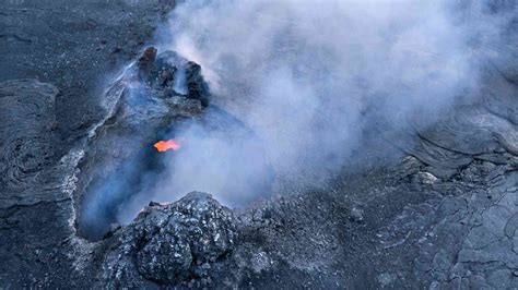 3 Facts About Hawaiian Volcanoes