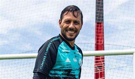 Flamengo faz nova proposta para renovação de Diego Alves 365Scores