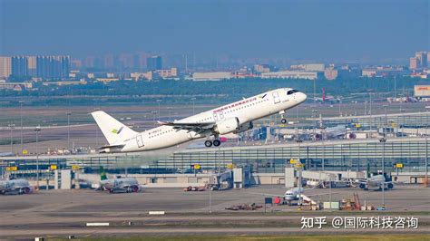 C919完成首次飞行试验，给波音拉响警报，500架飞机订单恐落空 知乎