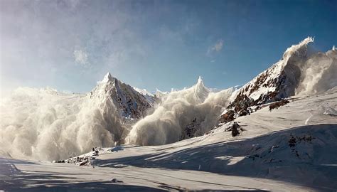 experts issue grave warning  avalanches      common