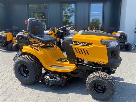 TRAKTOREK Cub Cadet LT1 NS92 Wyrzut Boczny Tymienice OLX Pl