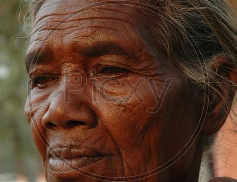 Image Of An Indian Old Woman In Rural Indian Villages Sd Picxy