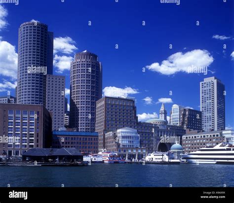 ROWES WHARF DOWNTOWN BOSTON MASSACHUSETTS USA Stock Photo - Alamy