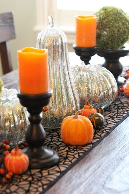 30 Halloween Centerpieces & Table Decorations - DIY Ideas for Halloween Themed Tables