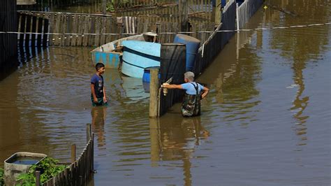 Fotos Canoas Enfrenta Uma Das Piores Enchentes De Sua Hist Ria