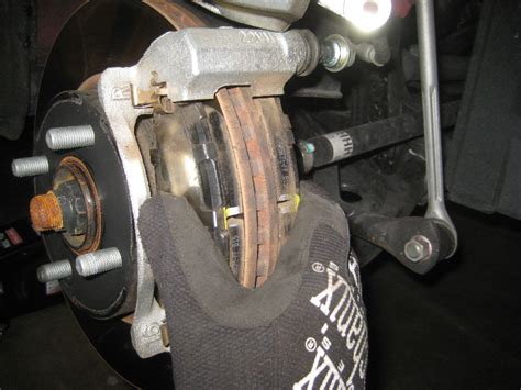 Toyota Yaris Front Brake Pads Replacement Guide