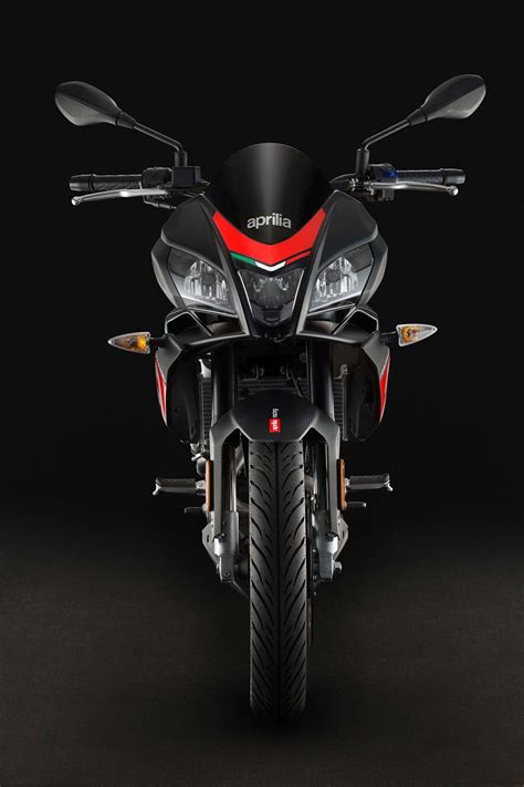 Motorrad Vergleich Aprilia Rsv Rf Vs Aprilia Tuono