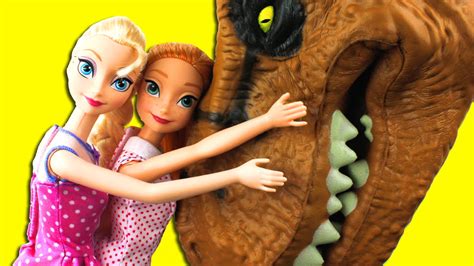 Frozen Elsa And Anna Meet Jurassic World Dinosaurs Youtube