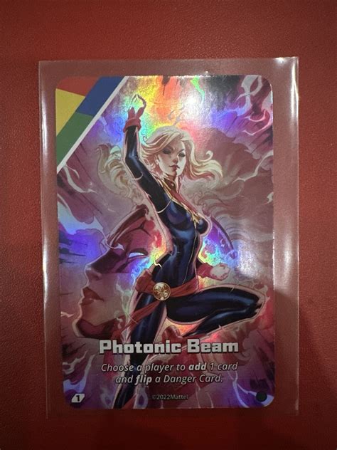 2022 UNO Ultimate Marvel Card Game Photonic Beam Chase Foil Card