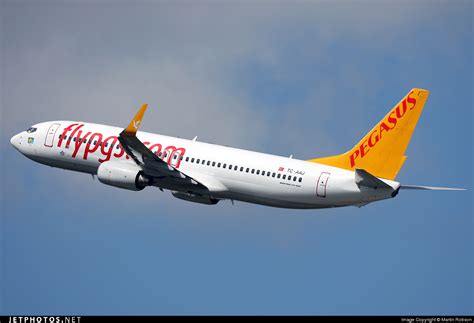 TC AAJ Boeing 737 82R Pegasus Airlines Martin Robson JetPhotos