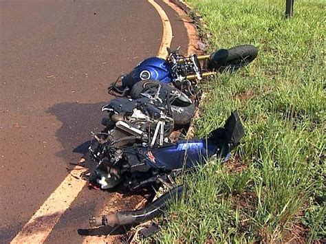 G1 Motociclista derrapa e morre em estrada de Jardinópolis SP