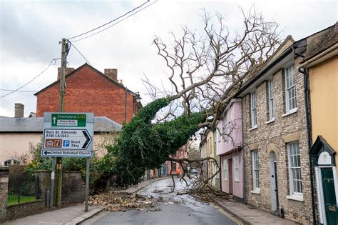 Storm Eunice: UK hit by record winds as storm leaves at least three ...