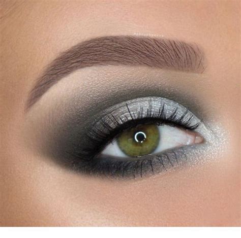 Silver Gray Eye Makeup Photo Grey Eye Makeup Silver Eye Makeup