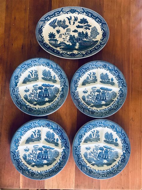 Five Plate Set Vintage Blue Willow Divided Plates And Oval Platter