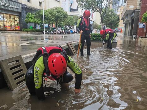 云南多地强降雨引发内涝、山洪等自然灾害，消防救援队伍全力开展救援 澎湃号·政务 澎湃新闻 The Paper