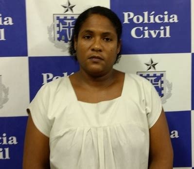 INFORME GERAL ITABUNA Mulher que jogou ácido no marido e em outras