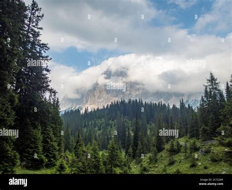 Tiroler Zugspitz Arena Hi Res Stock Photography And Images Alamy