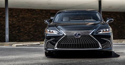 Review Roundup: The 2019 Lexus ES 350 & ES 300h | Lexus Enthusiast