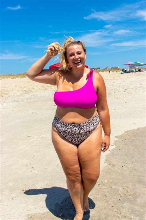 12 Body Positive Bloggers That Inspire Me Daily Streets Beats And Eats