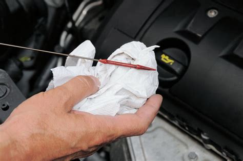 Cosa fare se cè troppo olio nel motore nellauto alVolante it