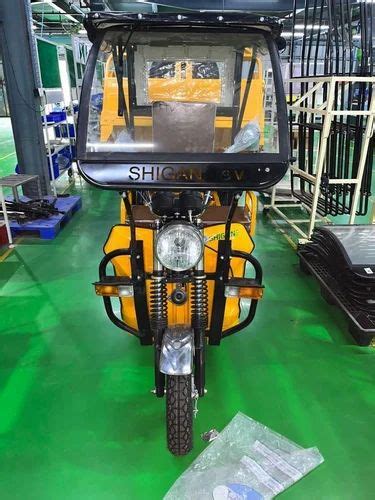 Shigan Solar Electric Rickshaw Loader Vehicle Capacity 2 Seater At Rs