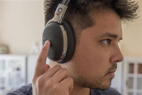 How to Connect Bluetooth Headphones to a PS5 | Digital Trends