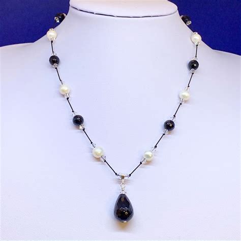 Black onyx pendant necklace - Elizabeth pendant - Love Your Rocks