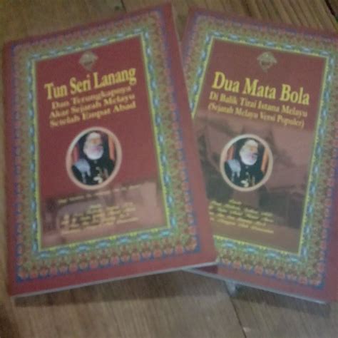 Jual Dua Buku Sejarah Melayu Dua Mata Bola Di Balik Tirai Istana Melayu