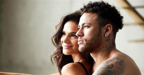 Foto Novia Neymar La Explosiva Modelo Gabriella Lenzi Nueva Novia