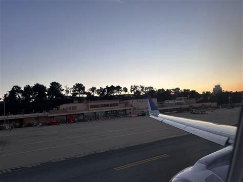 MONTEREY REGIONAL AIRPORT - Updated January 2025 - 200 Photos & 166 ...