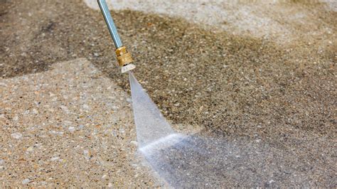 Precautions To Take When Pressure Washing Your House This Spring