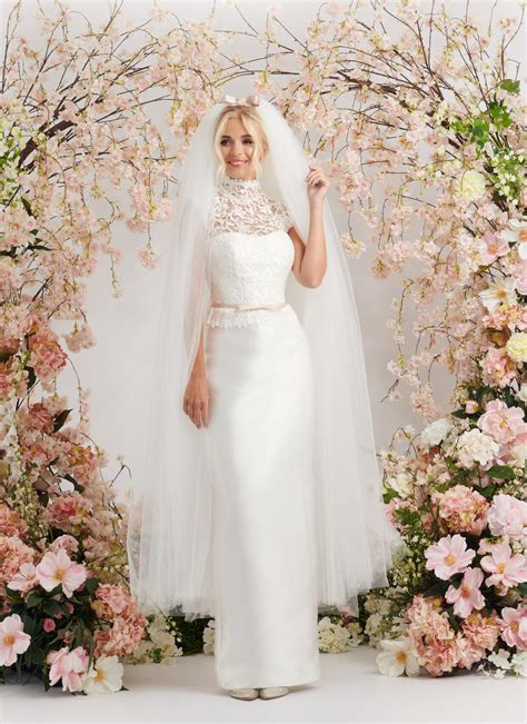 Elegant lace wedding dress 60 photos - Vianawedding.com
