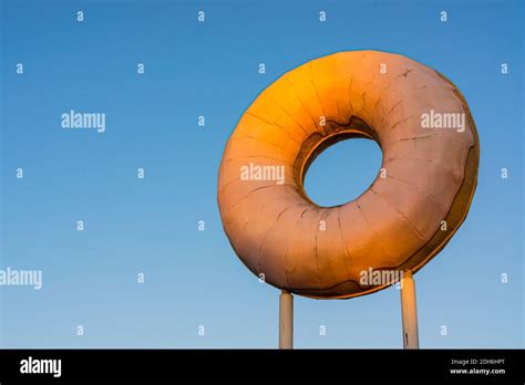 Giant Donut Sign Hi Res Stock Photography And Images Alamy