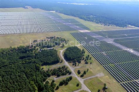 Brandenburg An Der Havel Aus Der Vogelperspektive Solarpark Auf Dem