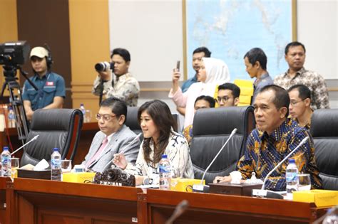 Komisi I DPR Gelar Raker Dengan Kemhan Bahas Anggaran 2025 Sinpo Id